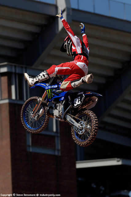 Adams_30_SPD3150.jpg