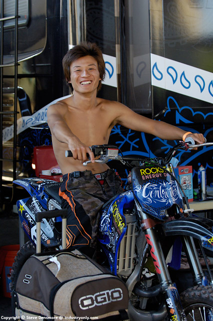 Higashino_02_SPD0836.jpg