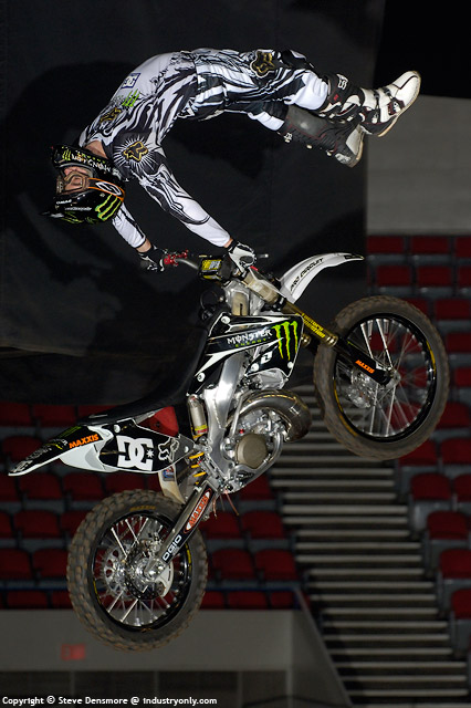 Jones_01_SPD4002.jpg
